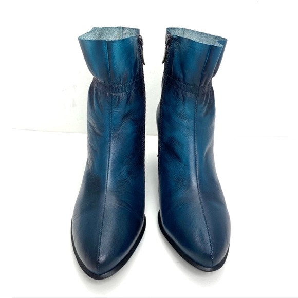 L’Artiste Modeste Leather Ankle Block Heel Boot in Blue Size 9.5/ 41 - Picture 2 of 13